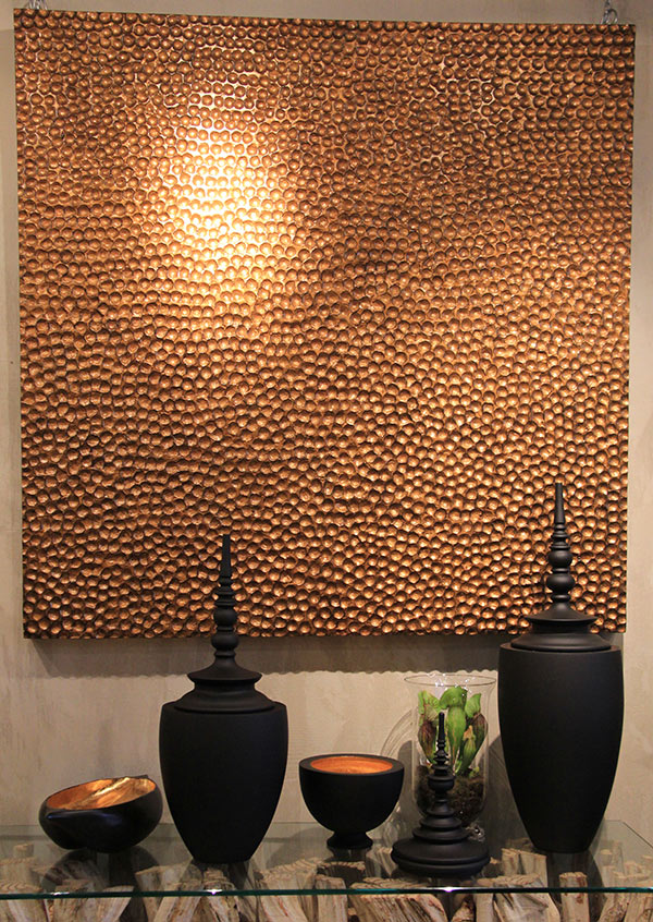 fleuriste-montpellier-juvignac-ensemble-tableau-et-vases-en-bois-de-Mango-taille-dans-la-masse