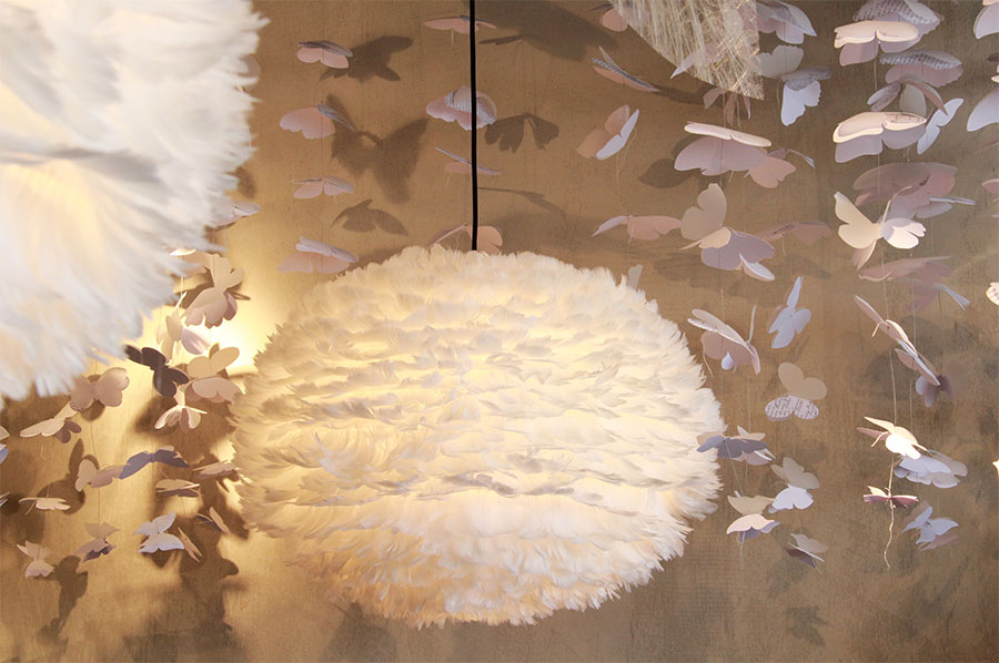 lampes-plumes-guirlandes-papillons