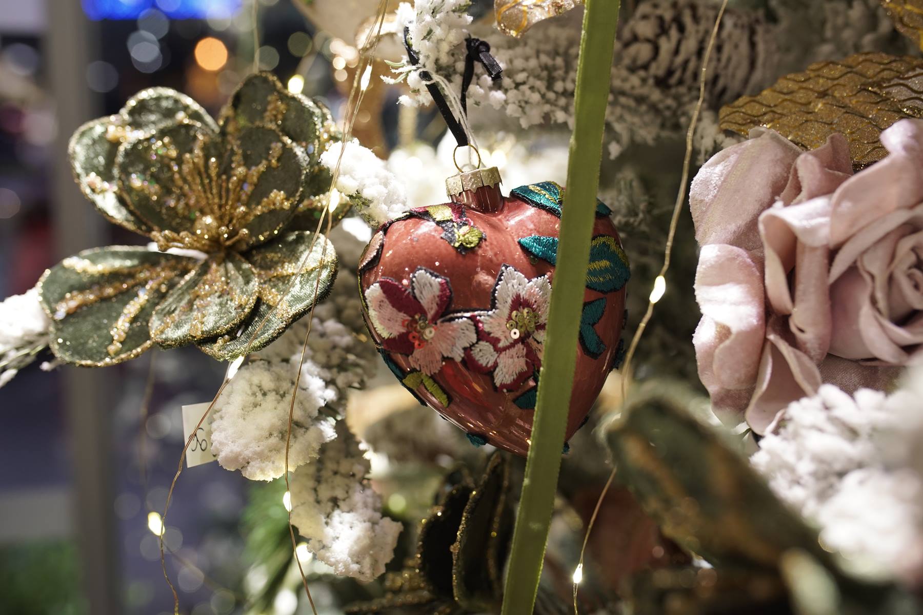 boule en coeur brodé decoration noel 2019 montpellier juvignac