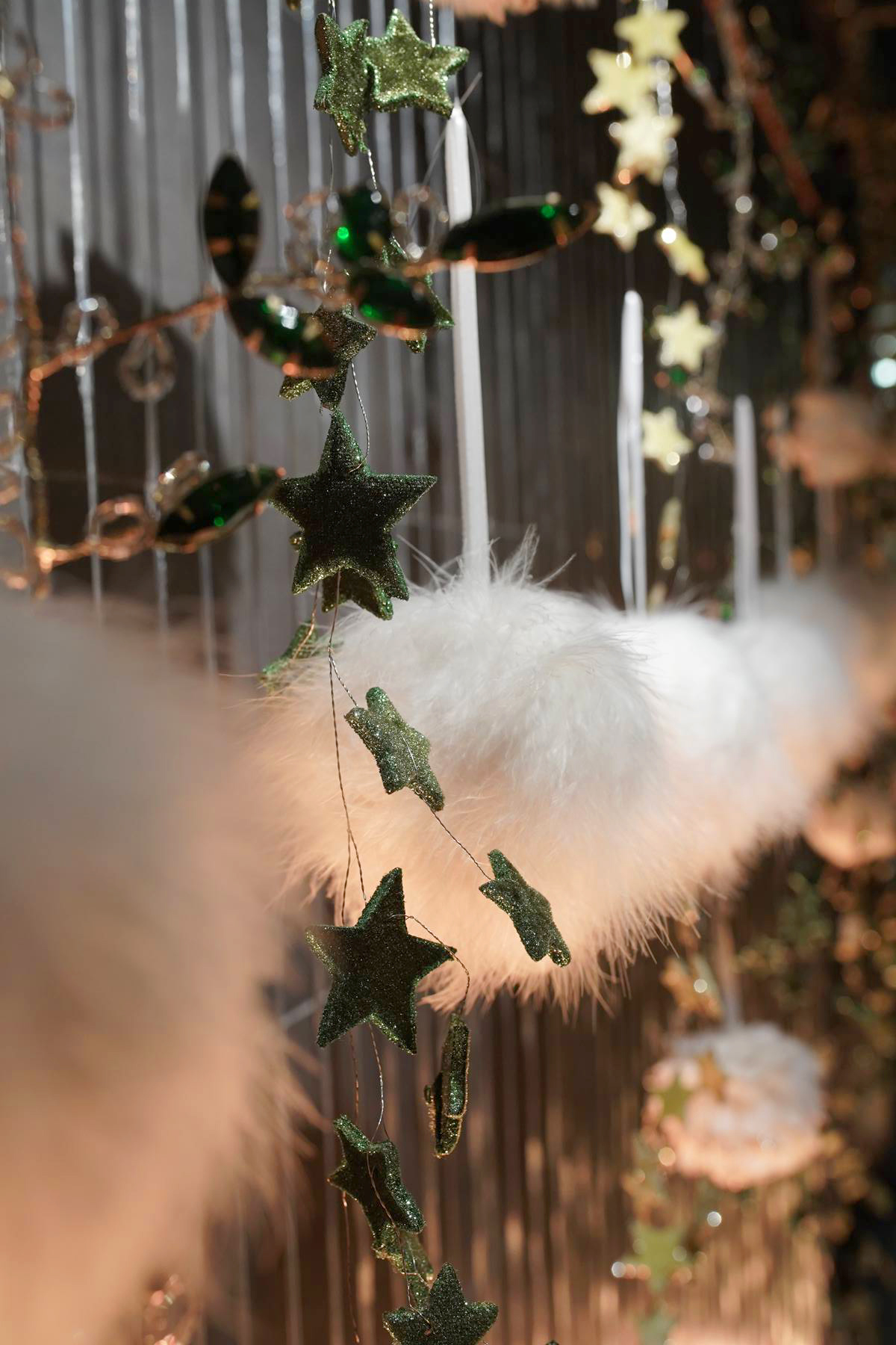 boule à plumes blanches decoration noel 2019 montpellier