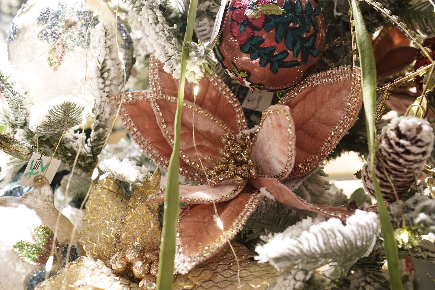 fleur tissu paillettes