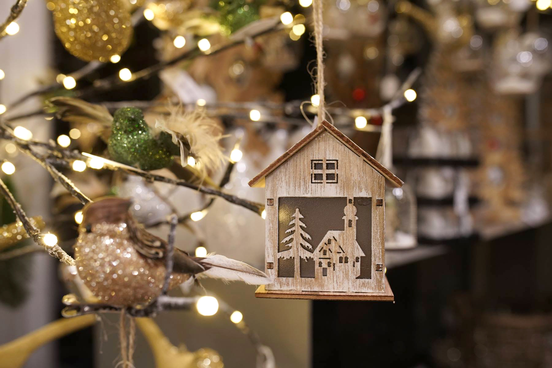 symphonie-florale-fleuriste-juvignac-decoration-noel-nature-bois